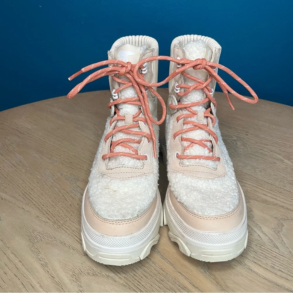 Sorel Women's Brex Cozy Lace Waterproof Boot Nova Sand Sea Salt Size 6.5 - Picture 4 of 10